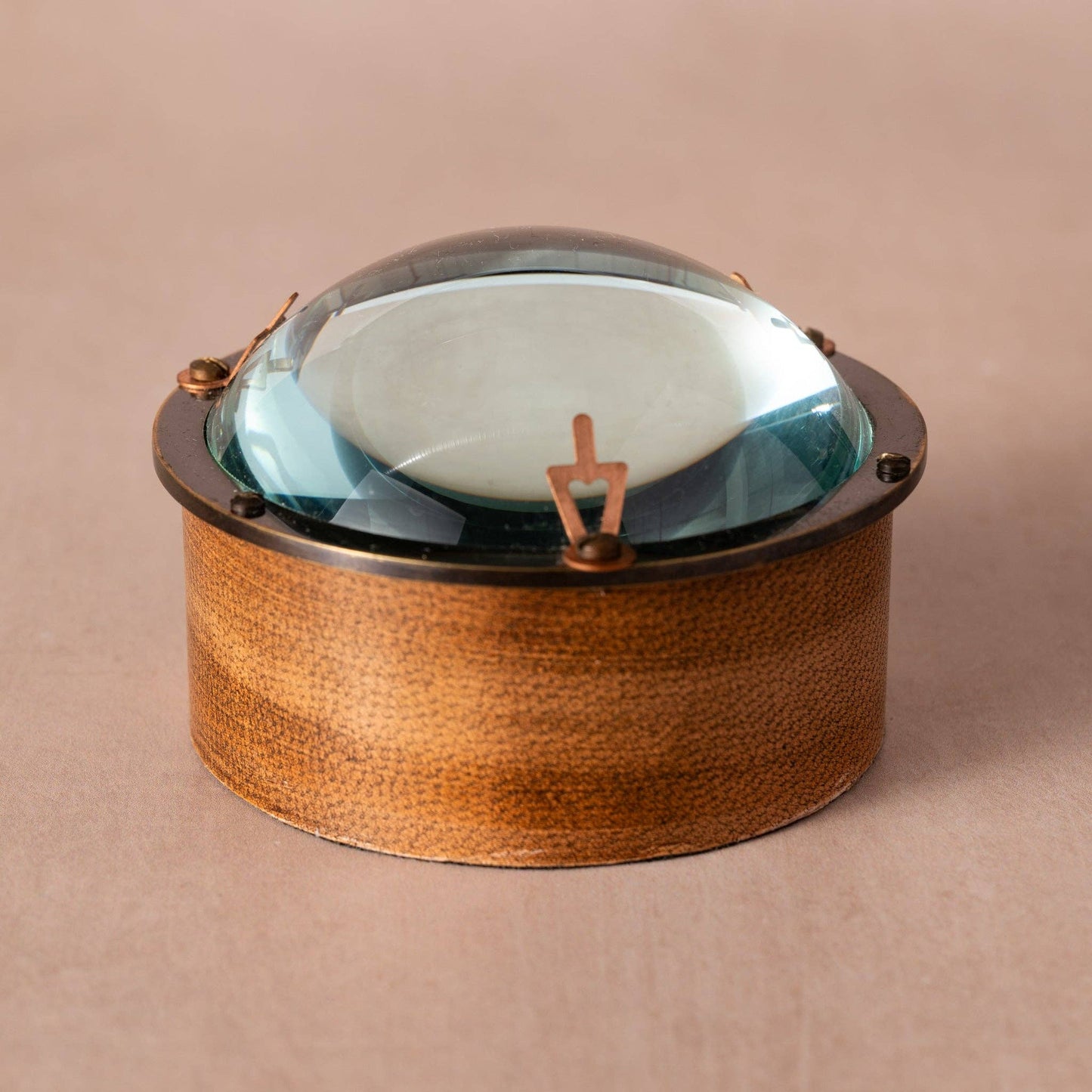 Bada Magnifying Compass