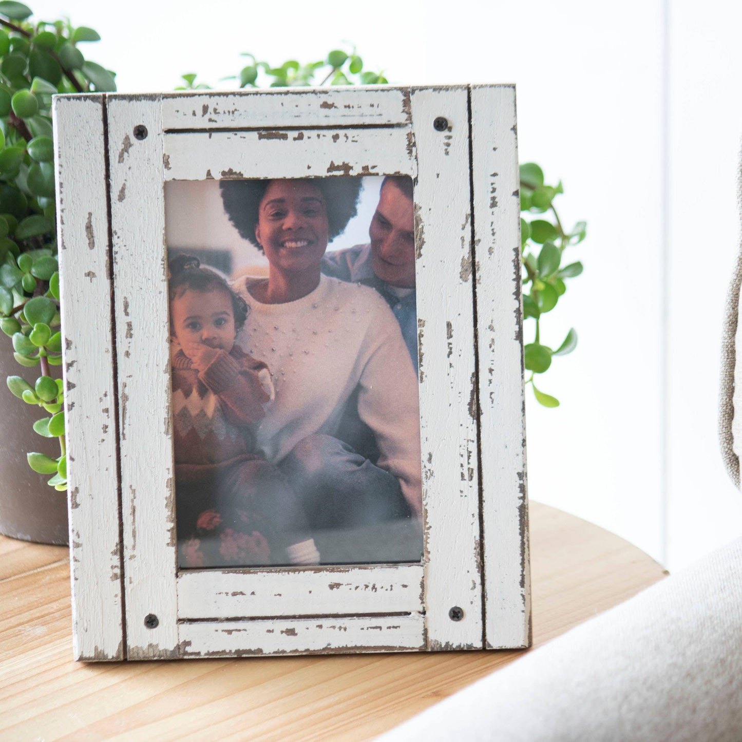 4X6 Heartland Photo Frame White