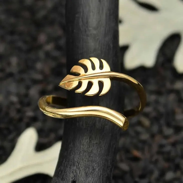 Adjustable Monstera Leaf Ring - Silver or Bronze