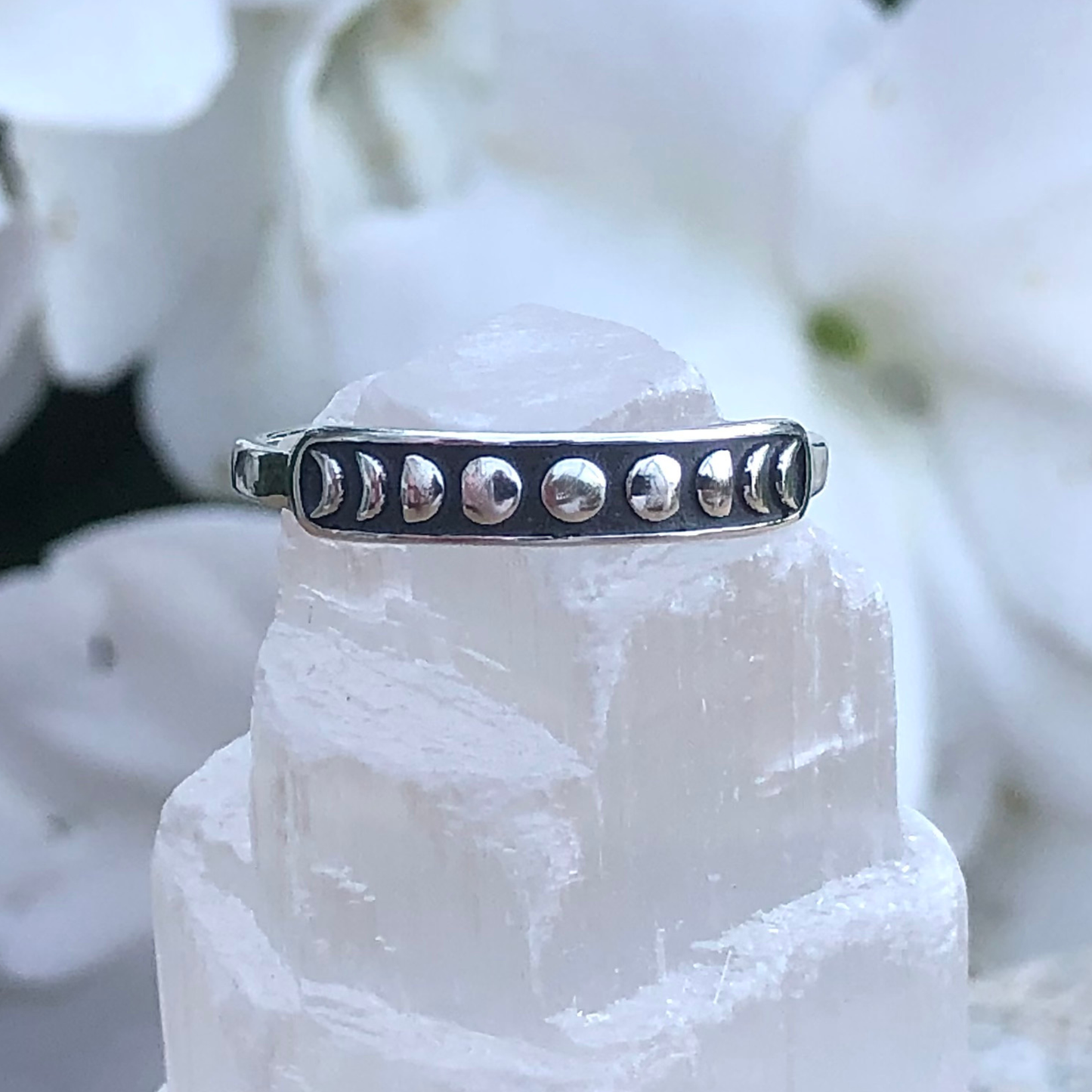 Moon Phases Dark Ring