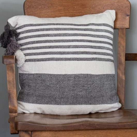 Liz Pillow 18x18