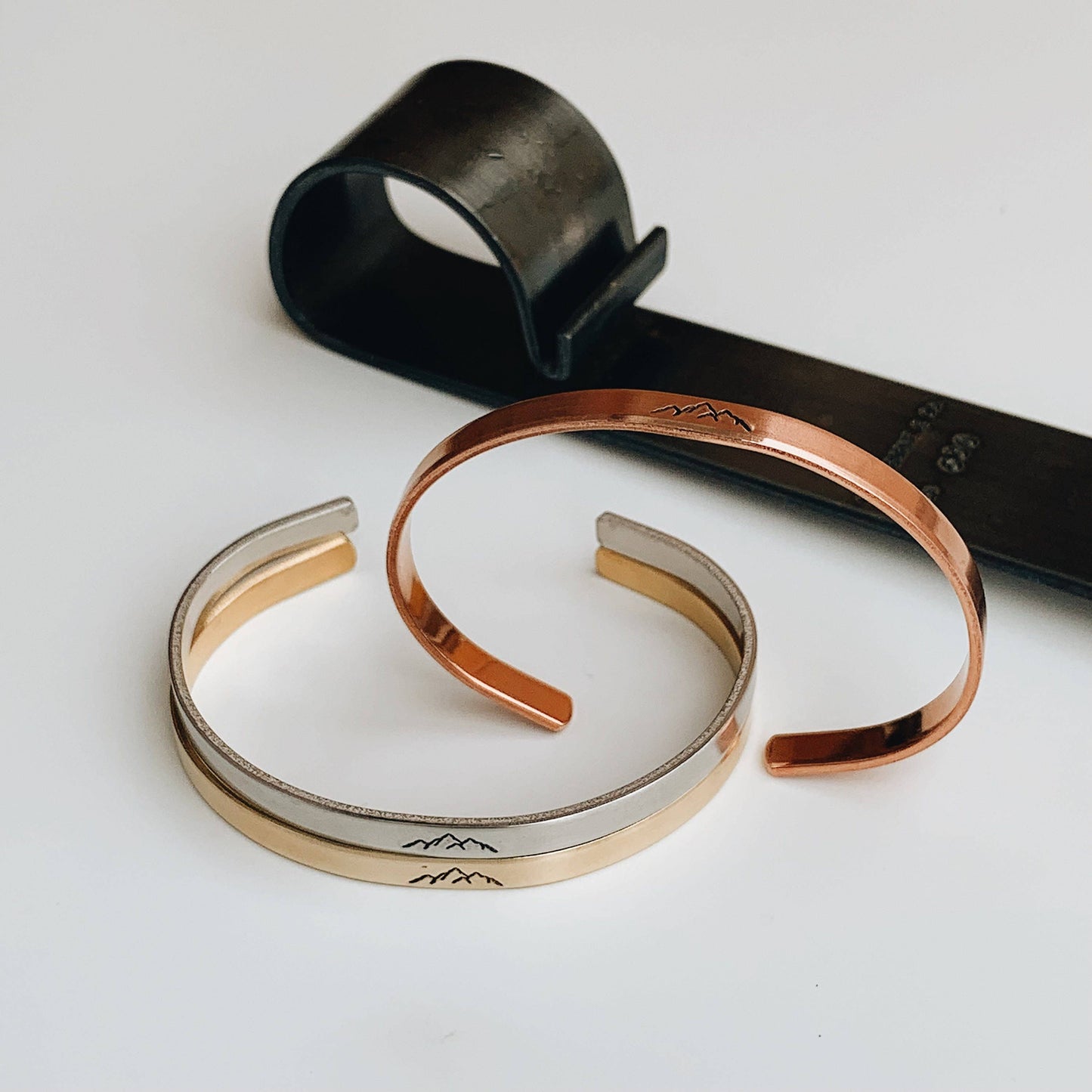 Peak Metal Cuff 3/8”