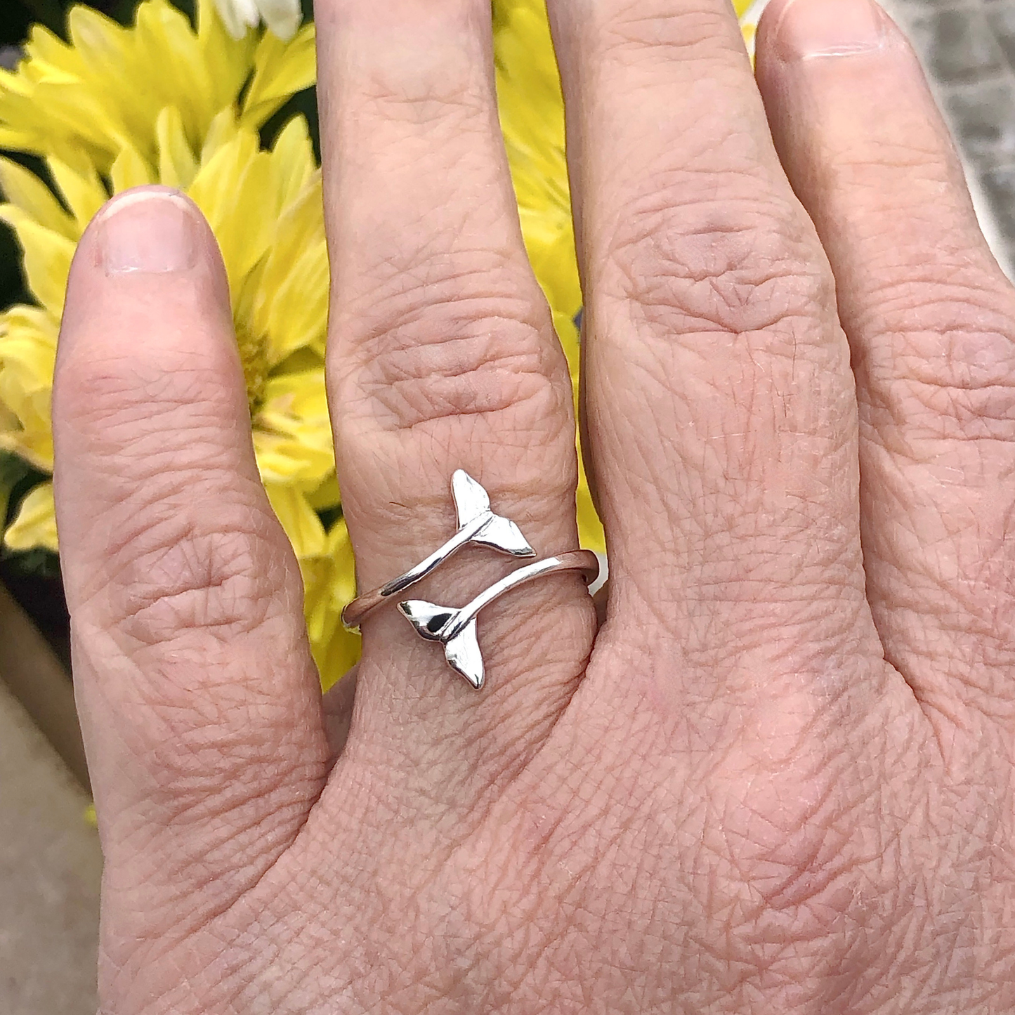 Whale Tails Ring