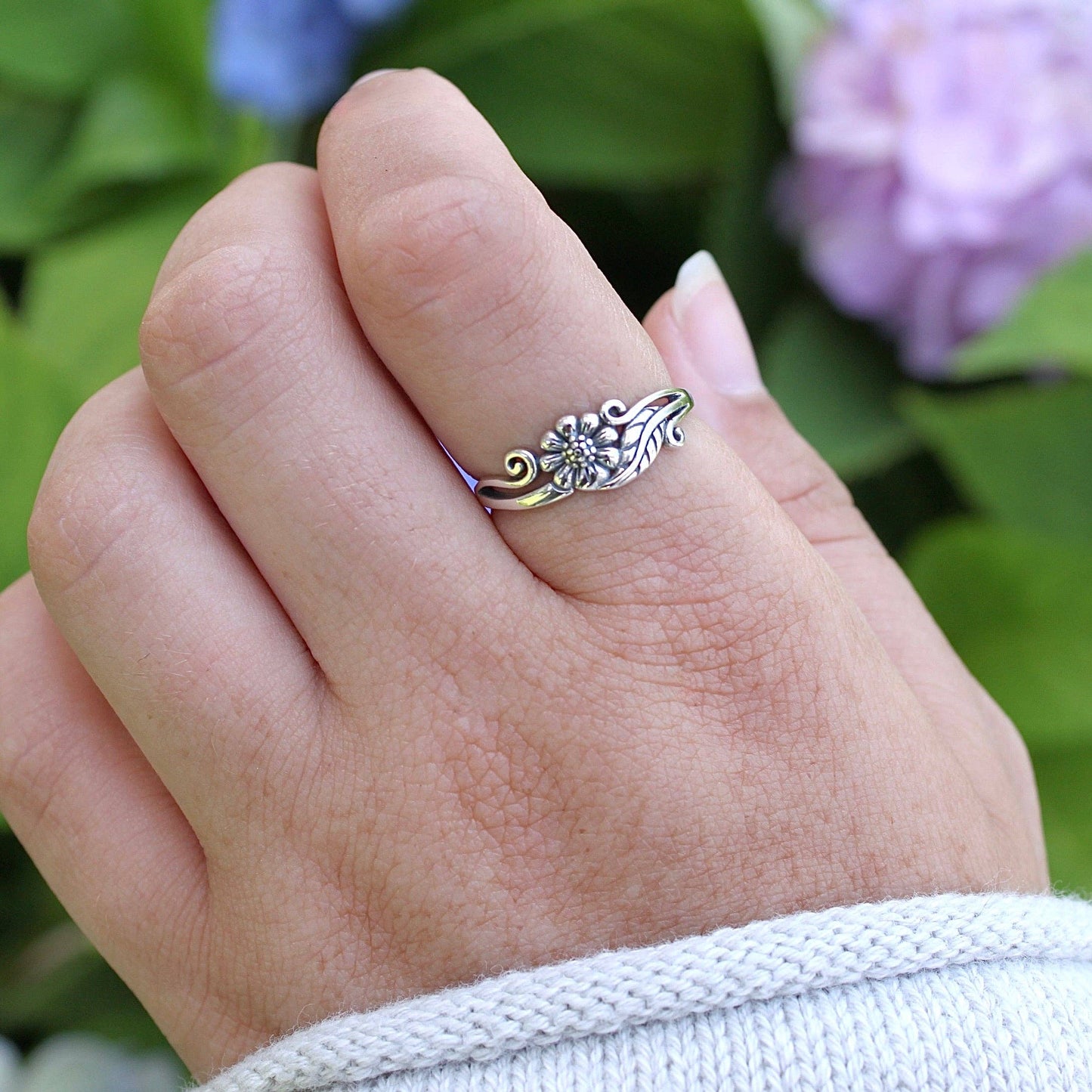 Flower with Vine Ring