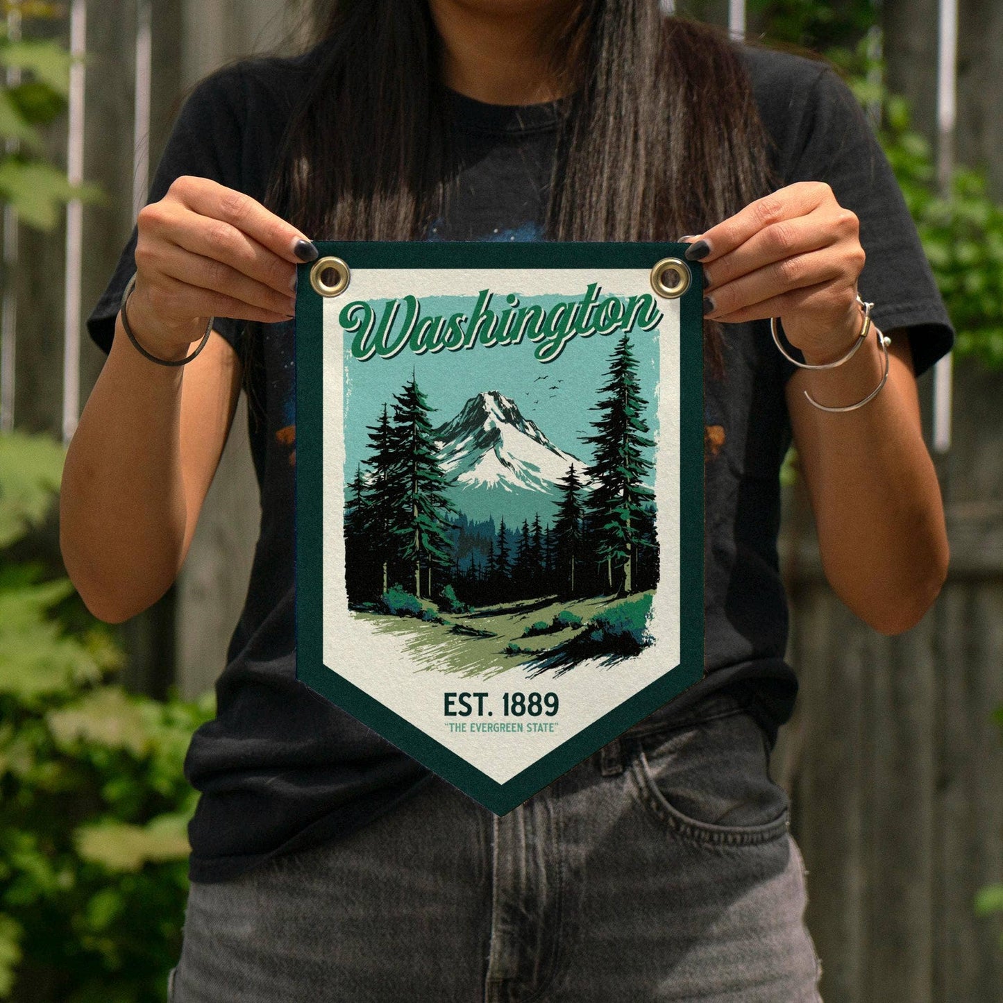 Washington Felt Camp Flag