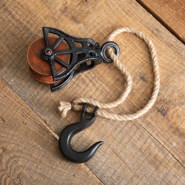 Hook with Wooden Wheel Pulley